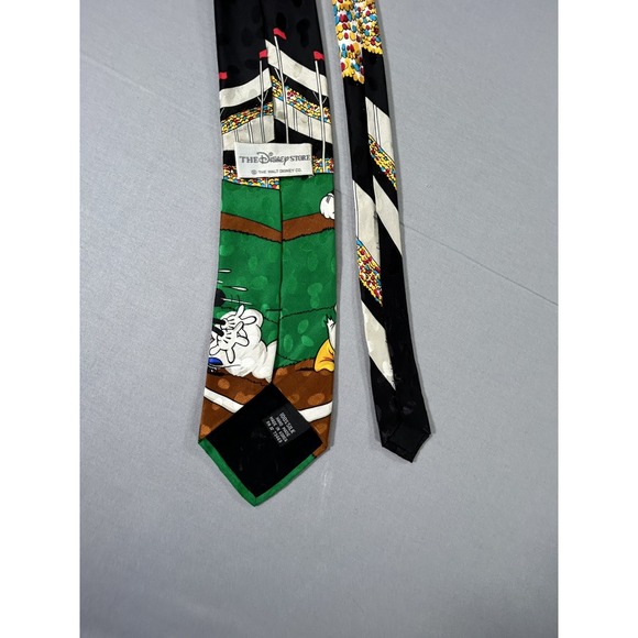 Disney Store Mickey Mouse Tie Mickey, Donald and Goofy playing baseball - Picture 3 of 8